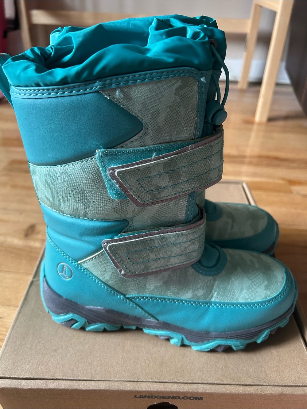 Girls lands end Kids Snow BootStraps youth size 2 pet/smoke free home